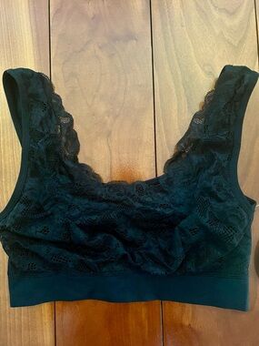 Sale!  Soma Black Lace Wireless Bralette—NWT!